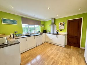 Photo 19- click for photo gallery